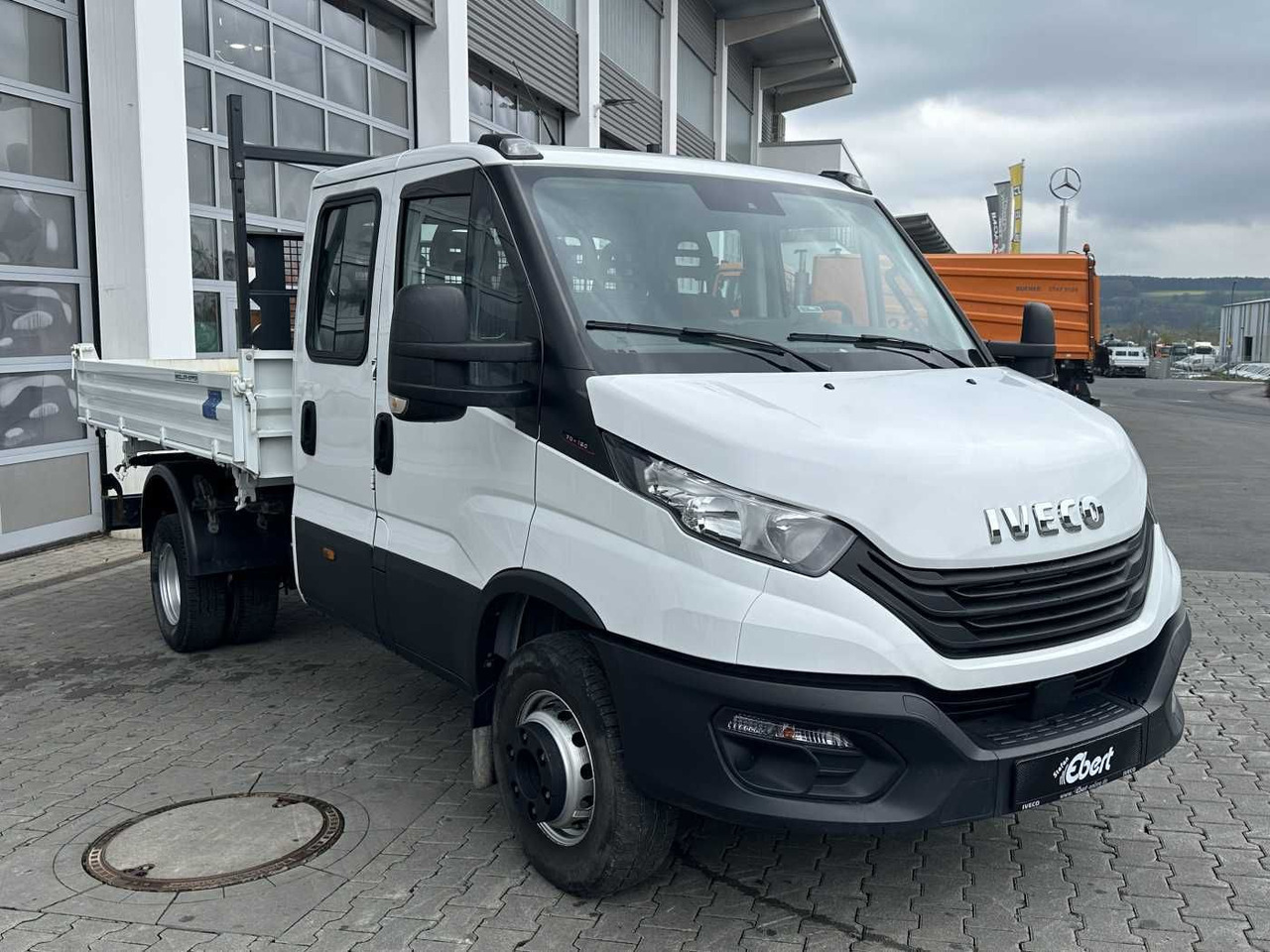 Όχημα με ανατρεπομενη καροτσα Iveco 70C18H 3-S.Kipper *R.3750mm*7Sitze*AHK*: φωτογραφία 7 Όχημα με ανατρεπομενη καροτσα Iveco 70C18H 3-S.Kipper *R.3750mm*7Sitze*AHK*: φωτογραφία 7