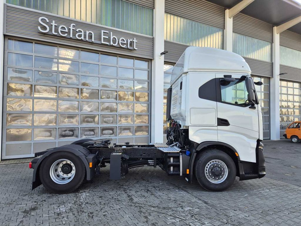 Iveco AS440X49T/P ON 4x4 HI-TRACTION Intarder 2x Bett - Τράκτορας: φωτογραφία 5 Iveco AS440X49T/P ON 4x4 HI-TRACTION Intarder 2x Bett - Τράκτορας: φωτογραφία 5