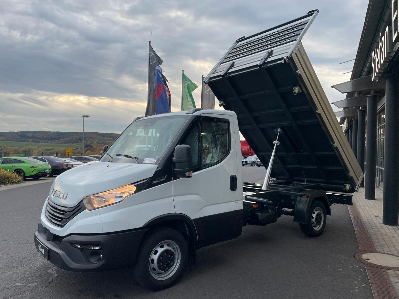 Iveco Daily 35S14 A8*R3.450mm*Automatik*Kamera*2Sitze* - Όχημα με ανατρεπομενη καροτσα: φωτογραφία 3 Iveco Daily 35S14 A8*R3.450mm*Automatik*Kamera*2Sitze* - Όχημα με ανατρεπομενη καροτσα: φωτογραφία 3