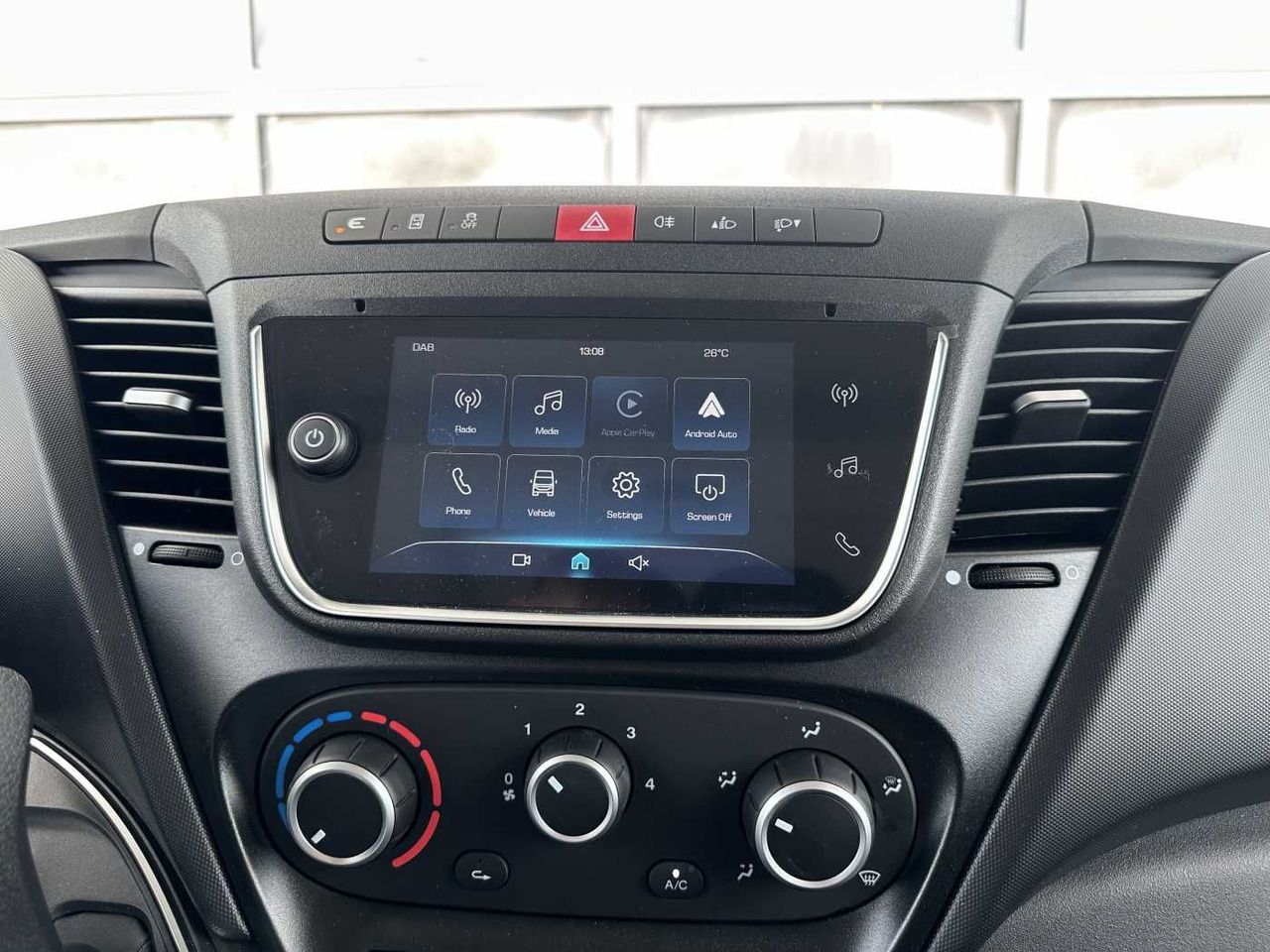 Μικρό φορτηγό με καρότσα Iveco Daily 35S16 H 3.0L *R3.750mm*AHK*Automatik* 2x: φωτογραφία 12 Μικρό φορτηγό με καρότσα Iveco Daily 35S16 H 3.0L *R3.750mm*AHK*Automatik* 2x: φωτογραφία 12