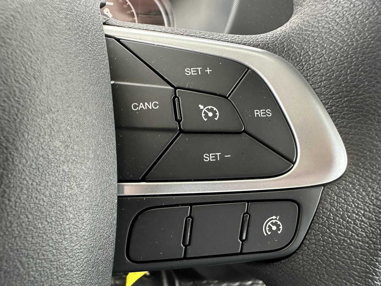 Μικρό φορτηγό με καρότσα Iveco Daily 35S16 H 3.0L *R3.750mm*AHK*Automatik* 2x: φωτογραφία 10 Μικρό φορτηγό με καρότσα Iveco Daily 35S16 H 3.0L *R3.750mm*AHK*Automatik* 2x: φωτογραφία 10