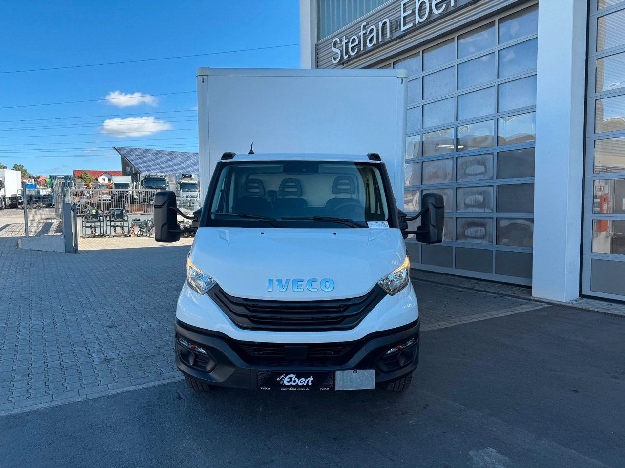 Iveco Daily 70C18 A8 *Koffer*LBW*Automatik* - Επαγγελματικό αυτοκίνητο κόφα: φωτογραφία 2 Iveco Daily 70C18 A8 *Koffer*LBW*Automatik* - Επαγγελματικό αυτοκίνητο κόφα: φωτογραφία 2