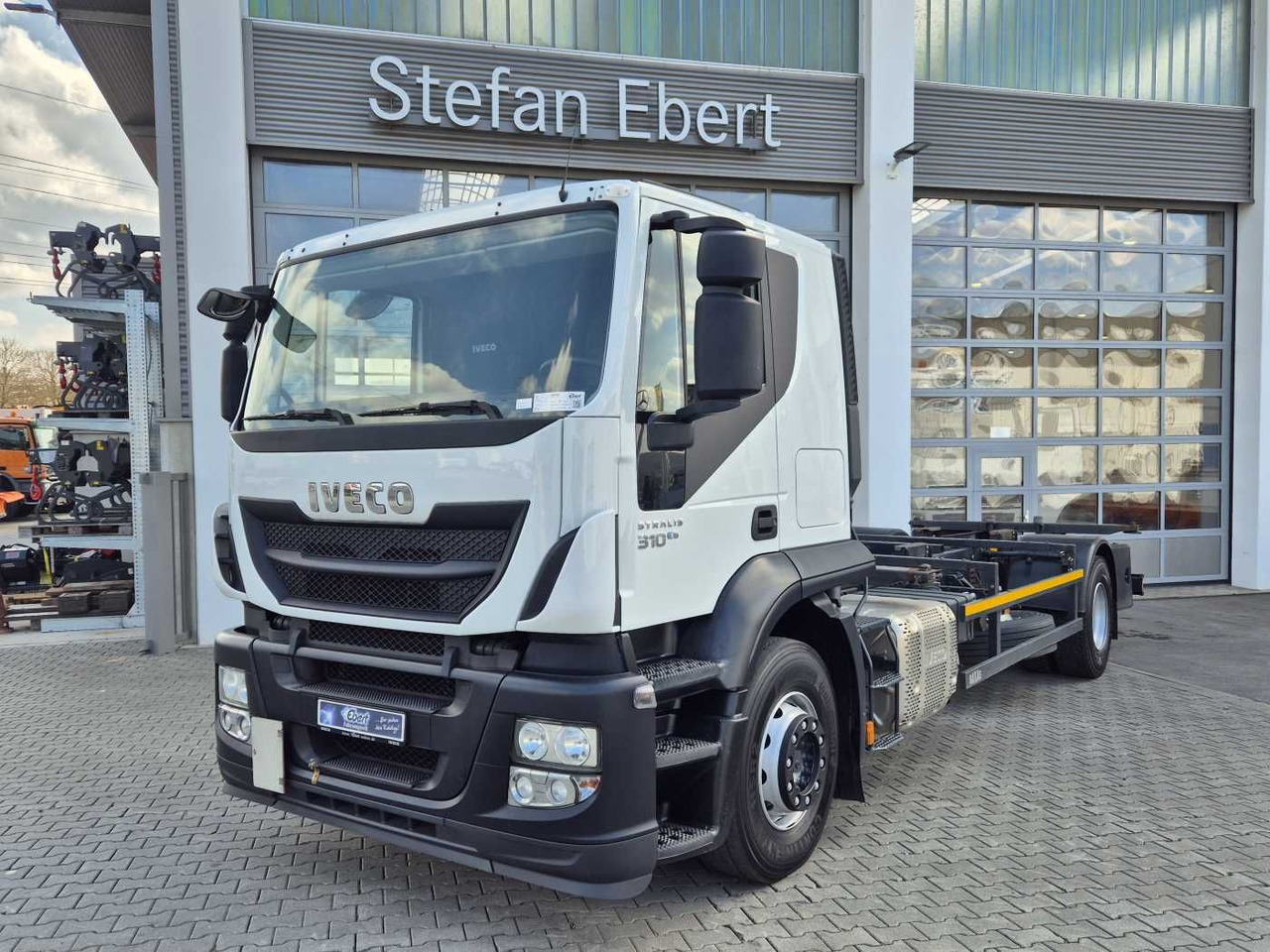 Iveco Stralis AT190S31/P BDF Klima Standh. AHK Bett - Φορτηγό μεταφοράς εμπορευματοκιβωτίων/ Κινητό αμάξωμα: φωτογραφία 3 Iveco Stralis AT190S31/P BDF Klima Standh. AHK Bett - Φορτηγό μεταφοράς εμπορευματοκιβωτίων/ Κινητό αμάξωμα: φωτογραφία 3