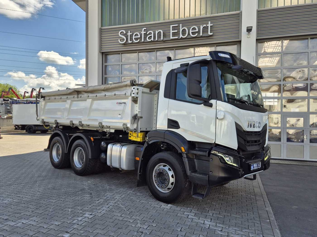 Iveco X-Way AD300X48Z HR 6x4 Intarder Bordmatic Kamera - Φορτηγό ανατρεπόμενο: φωτογραφία 3 Iveco X-Way AD300X48Z HR 6x4 Intarder Bordmatic Kamera - Φορτηγό ανατρεπόμενο: φωτογραφία 3