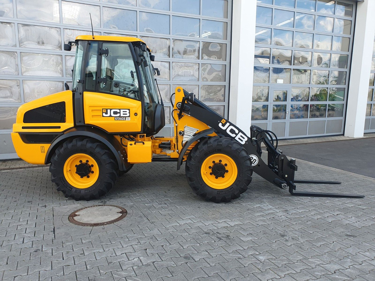 JCB 409 SV / Neufahrzeug / Gabel - Ελαστιχοφόρος φορτωτής: φωτογραφία 2 JCB 409 SV / Neufahrzeug / Gabel - Ελαστιχοφόρος φορτωτής: φωτογραφία 2