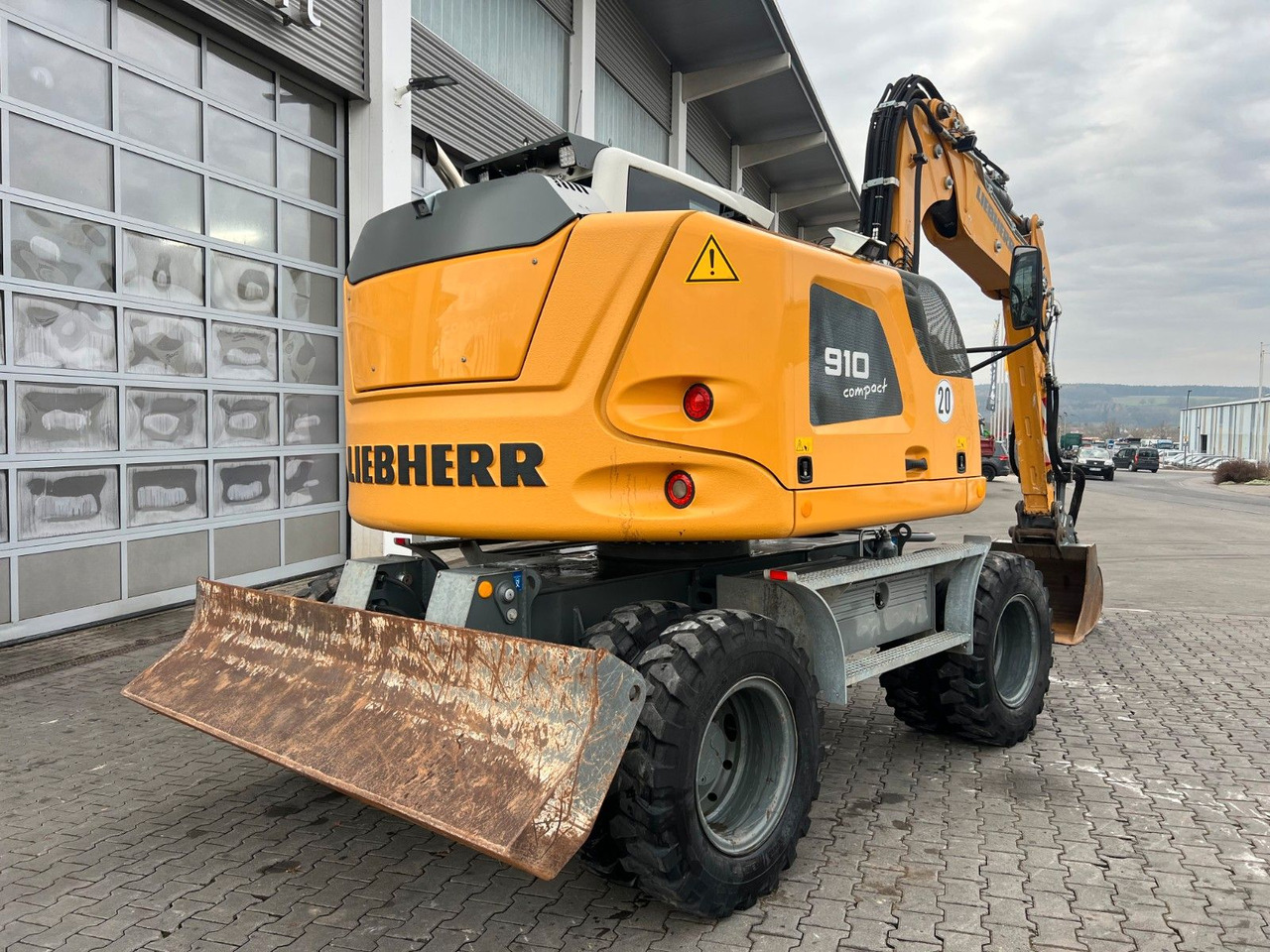 Liebherr A 910 C Litronic / 2.381h / SW33 - Τροχοφόρος εκσκαφέας: φωτογραφία 4 Liebherr A 910 C Litronic / 2.381h / SW33 - Τροχοφόρος εκσκαφέας: φωτογραφία 4