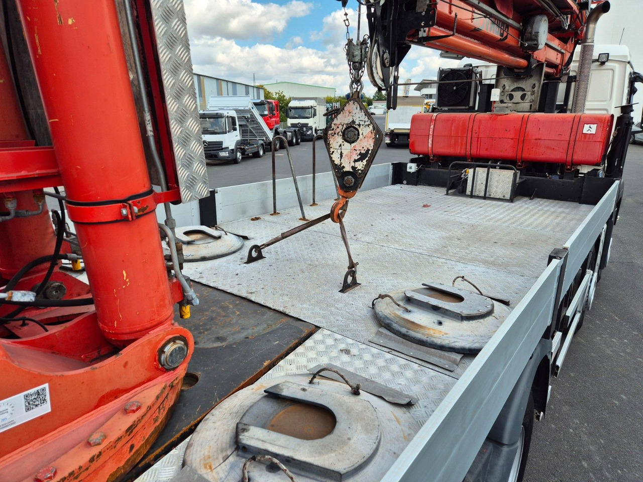 Φορτηγό με γερανό MAN TGS 35.360 8x4 BB Gormach 91000 TECH Funk: φωτογραφία 27 Φορτηγό με γερανό MAN TGS 35.360 8x4 BB Gormach 91000 TECH Funk: φωτογραφία 27