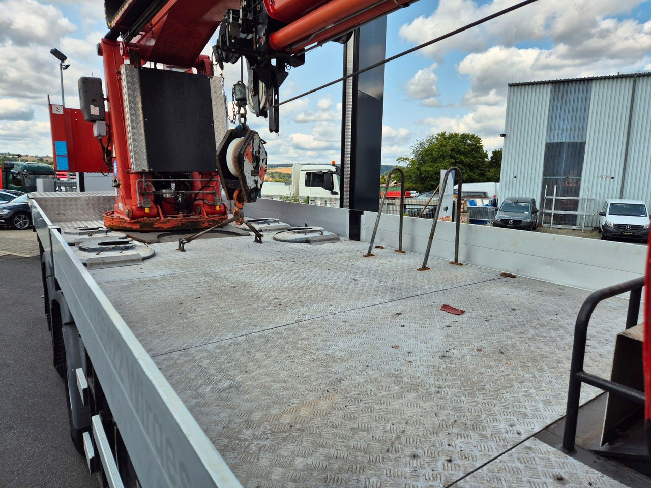 Φορτηγό με γερανό MAN TGS 35.360 8x4 BB Gormach 91000 TECH Funk: φωτογραφία 28 Φορτηγό με γερανό MAN TGS 35.360 8x4 BB Gormach 91000 TECH Funk: φωτογραφία 28