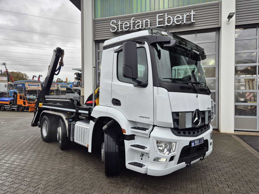 Mercedes-Benz Arocs 2543 L 6x2/4 Hiab TS 2018 TAZ Funk - Φορτηγό καδοφόρος φορτωτής: φωτογραφία 2 Mercedes-Benz Arocs 2543 L 6x2/4 Hiab TS 2018 TAZ Funk - Φορτηγό καδοφόρος φορτωτής: φωτογραφία 2