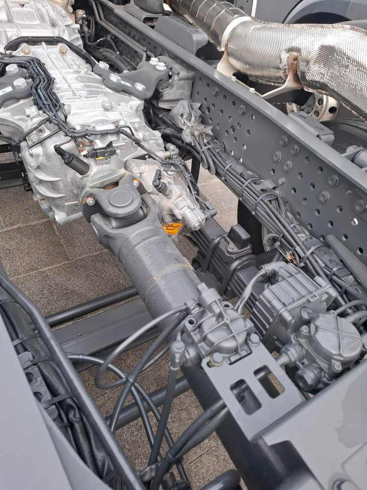Mercedes-Benz Arocs 4153 8x4 Fahrgestell - Φορτηγό σασί: φωτογραφία 5 Mercedes-Benz Arocs 4153 8x4 Fahrgestell - Φορτηγό σασί: φωτογραφία 5