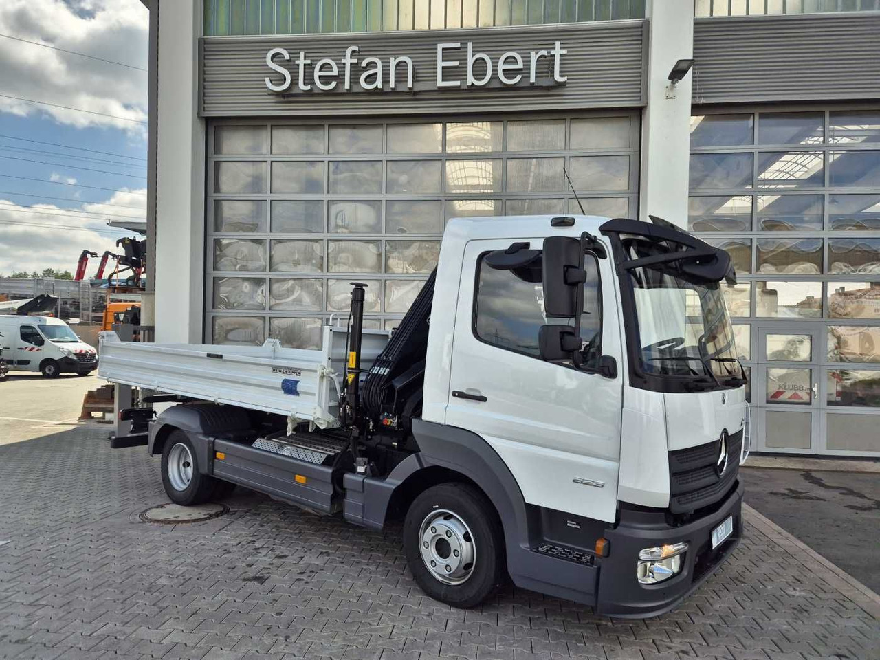 Mercedes-Benz Atego 823 KK Kipper+Kran+Funk+Greifersteuerung - Όχημα με ανατρεπομενη καροτσα: φωτογραφία 3 Mercedes-Benz Atego 823 KK Kipper+Kran+Funk+Greifersteuerung - Όχημα με ανατρεπομενη καροτσα: φωτογραφία 3