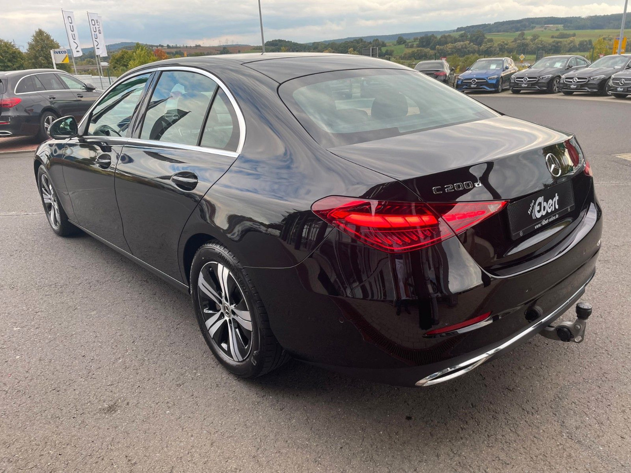 Mercedes-Benz C 200 d AVANTGARDE LED+AHK+R-Kamera+MBUX+ - Λιμουζίνα/ Sedan: φωτογραφία 3 Mercedes-Benz C 200 d AVANTGARDE LED+AHK+R-Kamera+MBUX+ - Λιμουζίνα/ Sedan: φωτογραφία 3