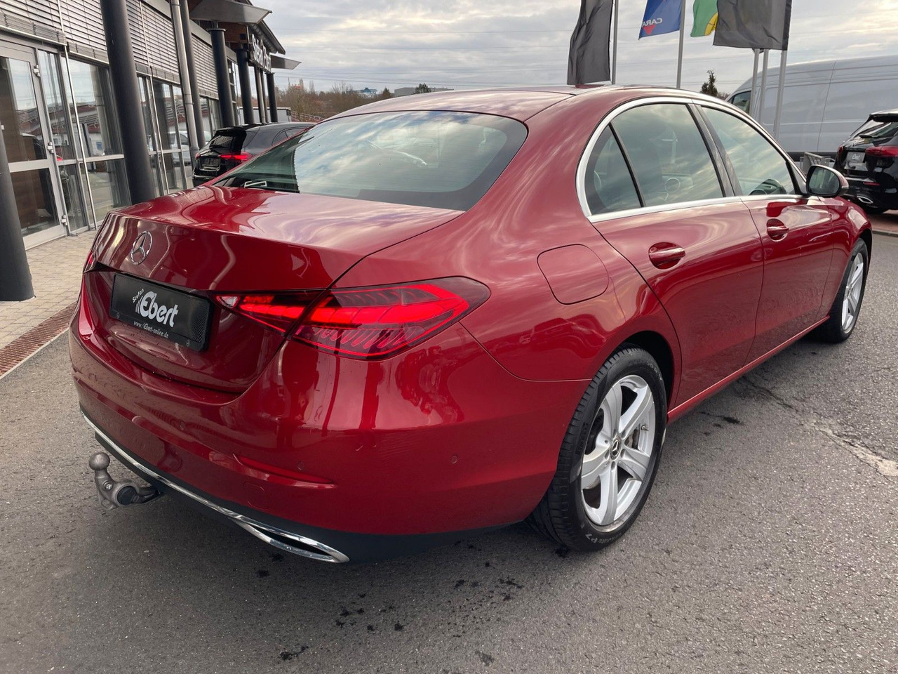 Mercedes-Benz C 220 d AVANTGARDE AHK+HUD+DISTR+R-Kamera+Carpla - Λιμουζίνα/ Sedan: φωτογραφία 4 Mercedes-Benz C 220 d AVANTGARDE AHK+HUD+DISTR+R-Kamera+Carpla - Λιμουζίνα/ Sedan: φωτογραφία 4