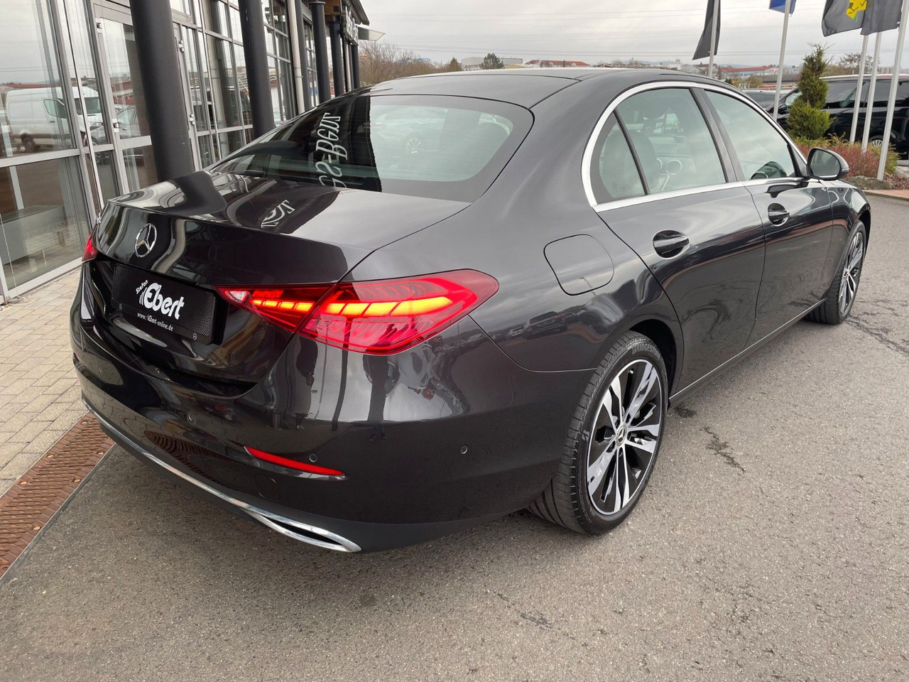 Mercedes-Benz C 300 e Avantgarde Digital+S-Dach+AHK+Distr+ - Λιμουζίνα/ Sedan: φωτογραφία 5 Mercedes-Benz C 300 e Avantgarde Digital+S-Dach+AHK+Distr+ - Λιμουζίνα/ Sedan: φωτογραφία 5