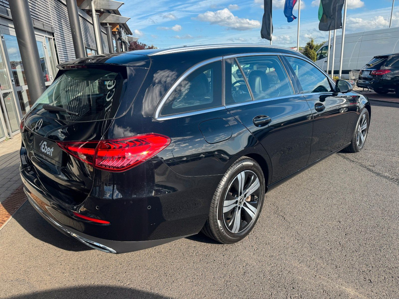 Mercedes-Benz C 300d T Avantgarde+RKamera+TotW+Ambiente - Station wagon: φωτογραφία 4 Mercedes-Benz C 300d T Avantgarde+RKamera+TotW+Ambiente - Station wagon: φωτογραφία 4