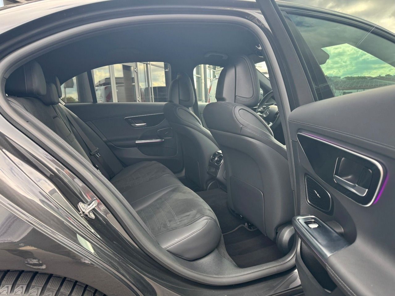 Λιμουζίνα/ Sedan Mercedes-Benz C 400e 4M AMG+HUD+RFK+TotW+Ambiente+Night: φωτογραφία 8