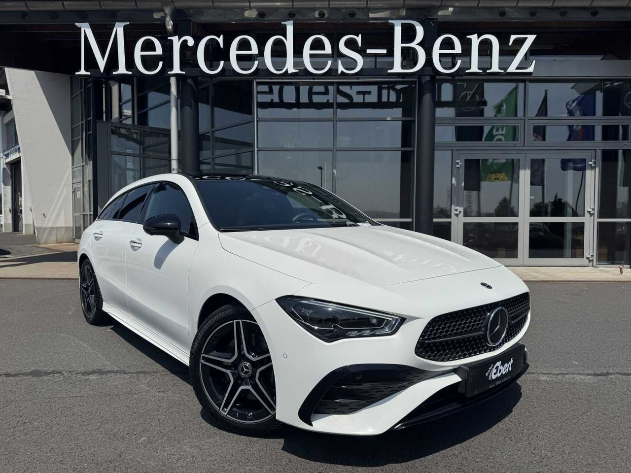 Mercedes-Benz CLA 220d Shooting Brake AMG+Pano+Distr+AHK+uvm. - Αυτοκίνητο: φωτογραφία 1 Mercedes-Benz CLA 220d Shooting Brake AMG+Pano+Distr+AHK+uvm. - Αυτοκίνητο: φωτογραφία 1