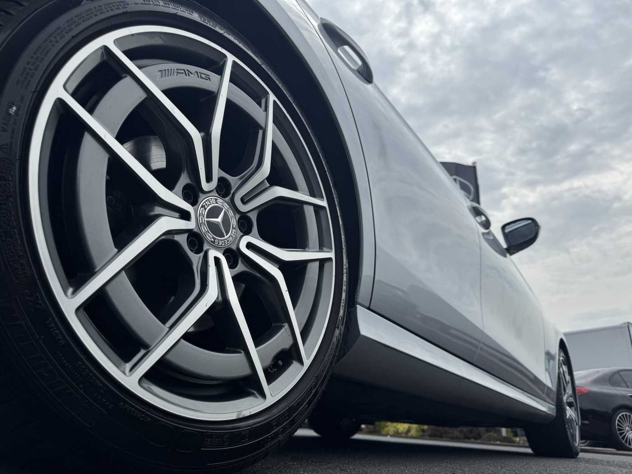 Mercedes-Benz E 220d T AMG+AHK+ESD+RKamera+TotW+ Ambiente - Αυτοκίνητο: φωτογραφία 5 Mercedes-Benz E 220d T AMG+AHK+ESD+RKamera+TotW+ Ambiente - Αυτοκίνητο: φωτογραφία 5