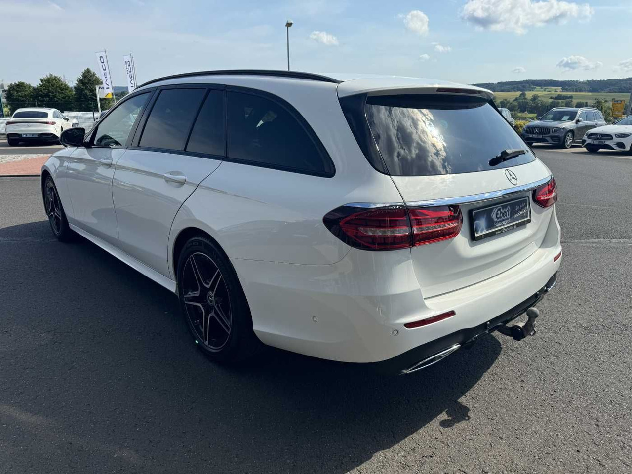 Mercedes-Benz E 220d T AMG+Pano+AHK+Night+TotW+ RKamera+Ambien - Αυτοκίνητο: φωτογραφία 3 Mercedes-Benz E 220d T AMG+Pano+AHK+Night+TotW+ RKamera+Ambien - Αυτοκίνητο: φωτογραφία 3