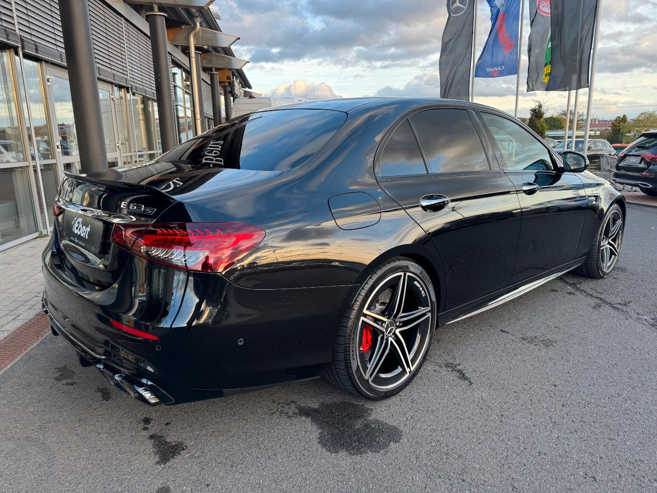 Mercedes-Benz E 63 AMG S Pano+Burm+AirM+HUD+360+uvm. - Λιμουζίνα/ Sedan: φωτογραφία 4 Mercedes-Benz E 63 AMG S Pano+Burm+AirM+HUD+360+uvm. - Λιμουζίνα/ Sedan: φωτογραφία 4