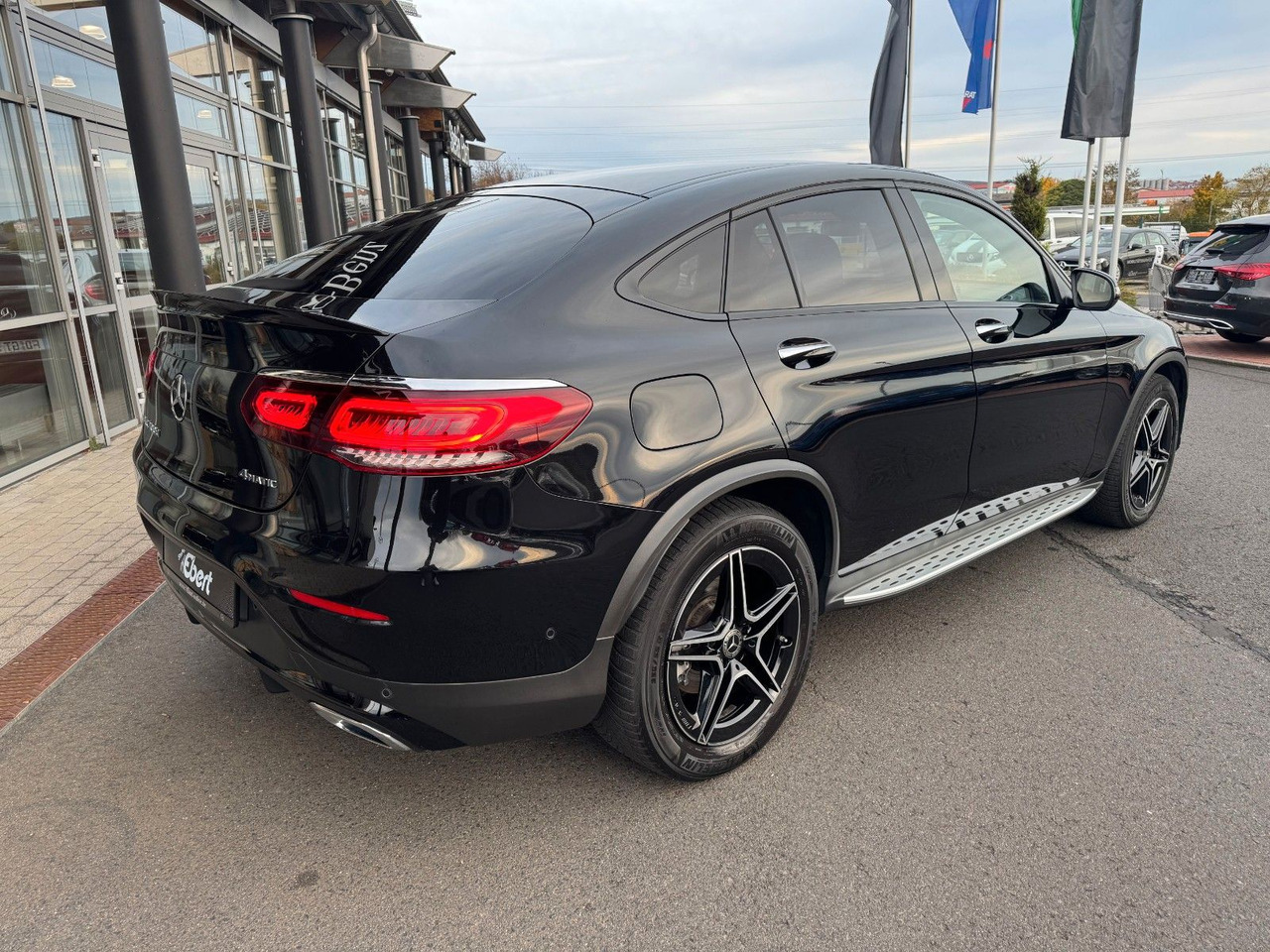 Mercedes-Benz GLC 400d 4M Coupe+AMG+Massage+AHK+Memory - Κουπέ αυτοκίνητο: φωτογραφία 4 Mercedes-Benz GLC 400d 4M Coupe+AMG+Massage+AHK+Memory - Κουπέ αυτοκίνητο: φωτογραφία 4