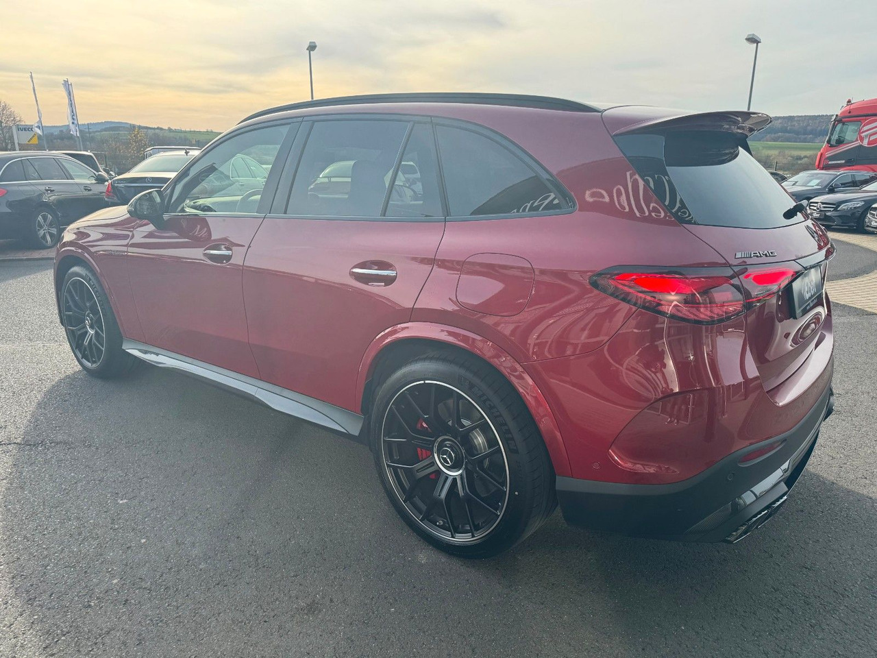 Mercedes-Benz GLC 63 AMG E Carbon+Burm3D+DriversP+Memory - SUV: φωτογραφία 3 Mercedes-Benz GLC 63 AMG E Carbon+Burm3D+DriversP+Memory - SUV: φωτογραφία 3