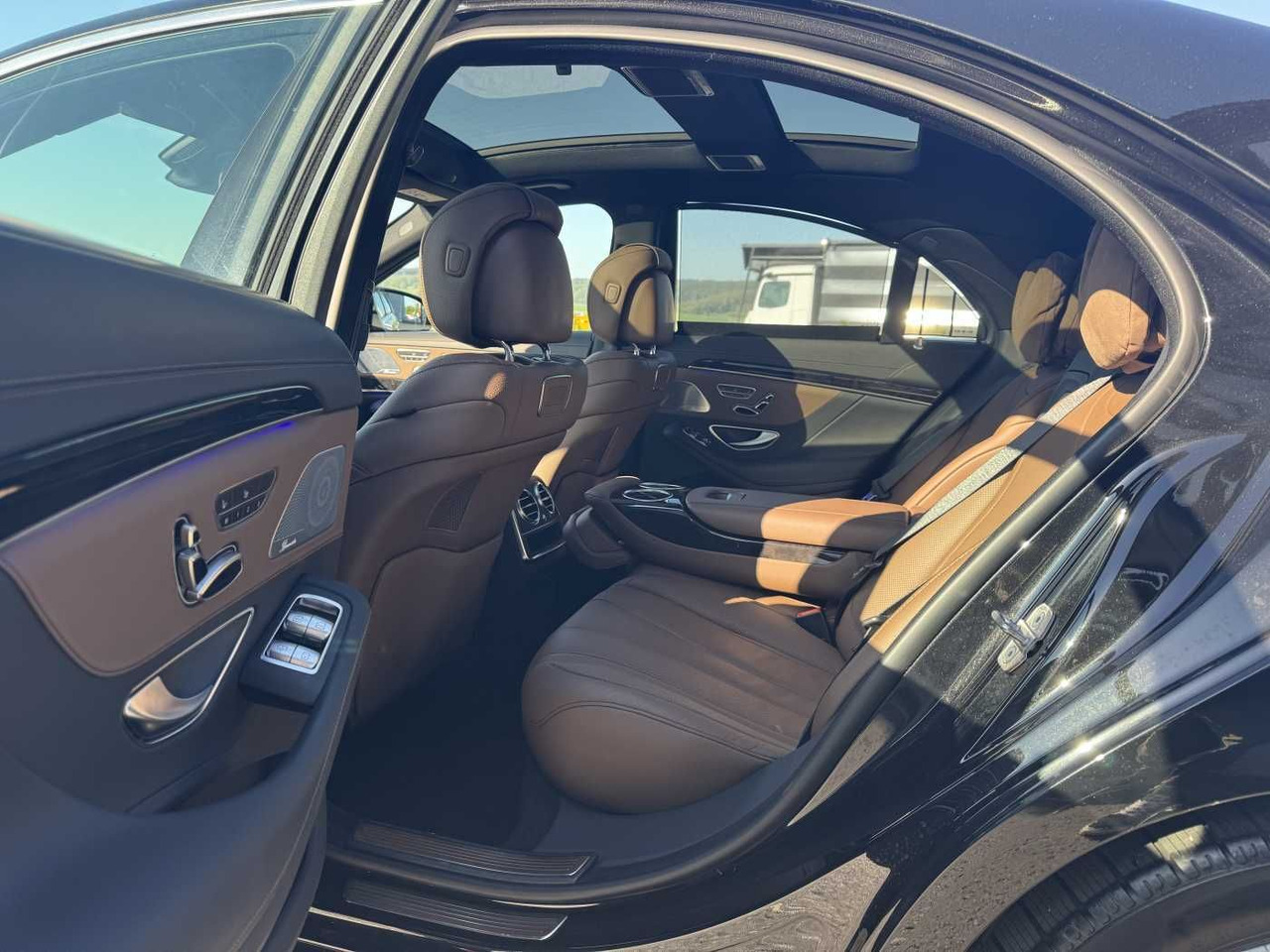 Mercedes-Benz S 400d 4M AMG+Pano+Burm+Distr+Massage+ HUD - Αυτοκίνητο: φωτογραφία 2 Mercedes-Benz S 400d 4M AMG+Pano+Burm+Distr+Massage+ HUD - Αυτοκίνητο: φωτογραφία 2