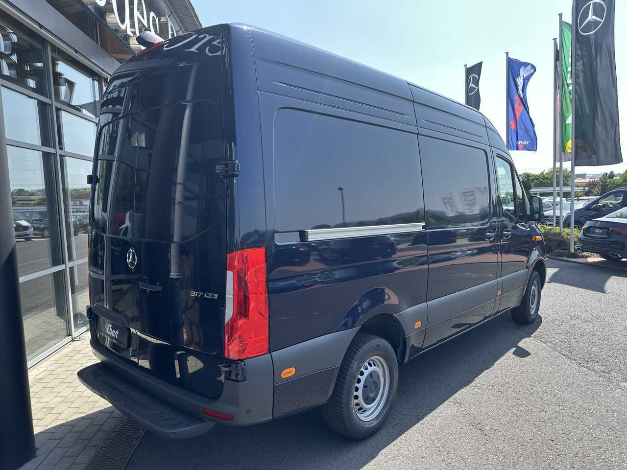 Mercedes-Benz Sprinter 317 CDI 3665 9G Klima Kamera MBUX LED - Βαν: φωτογραφία 4 Mercedes-Benz Sprinter 317 CDI 3665 9G Klima Kamera MBUX LED - Βαν: φωτογραφία 4