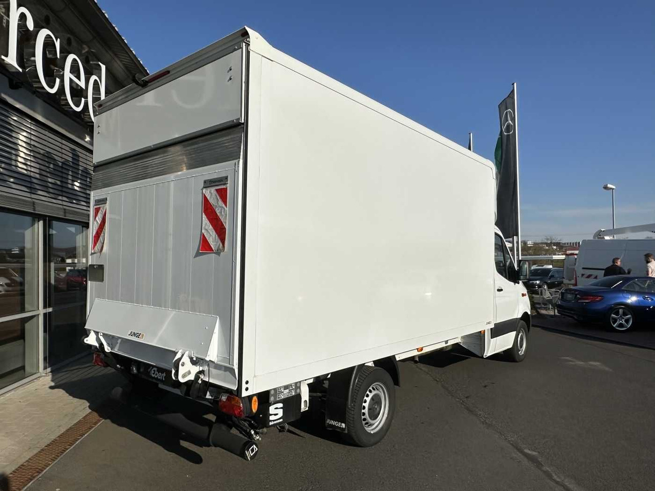 Mercedes-Benz Sprinter 317 CDI Koffer LBW Klima Kamera SHZ - Επαγγελματικό αυτοκίνητο κόφα: φωτογραφία 4 Mercedes-Benz Sprinter 317 CDI Koffer LBW Klima Kamera SHZ - Επαγγελματικό αυτοκίνητο κόφα: φωτογραφία 4