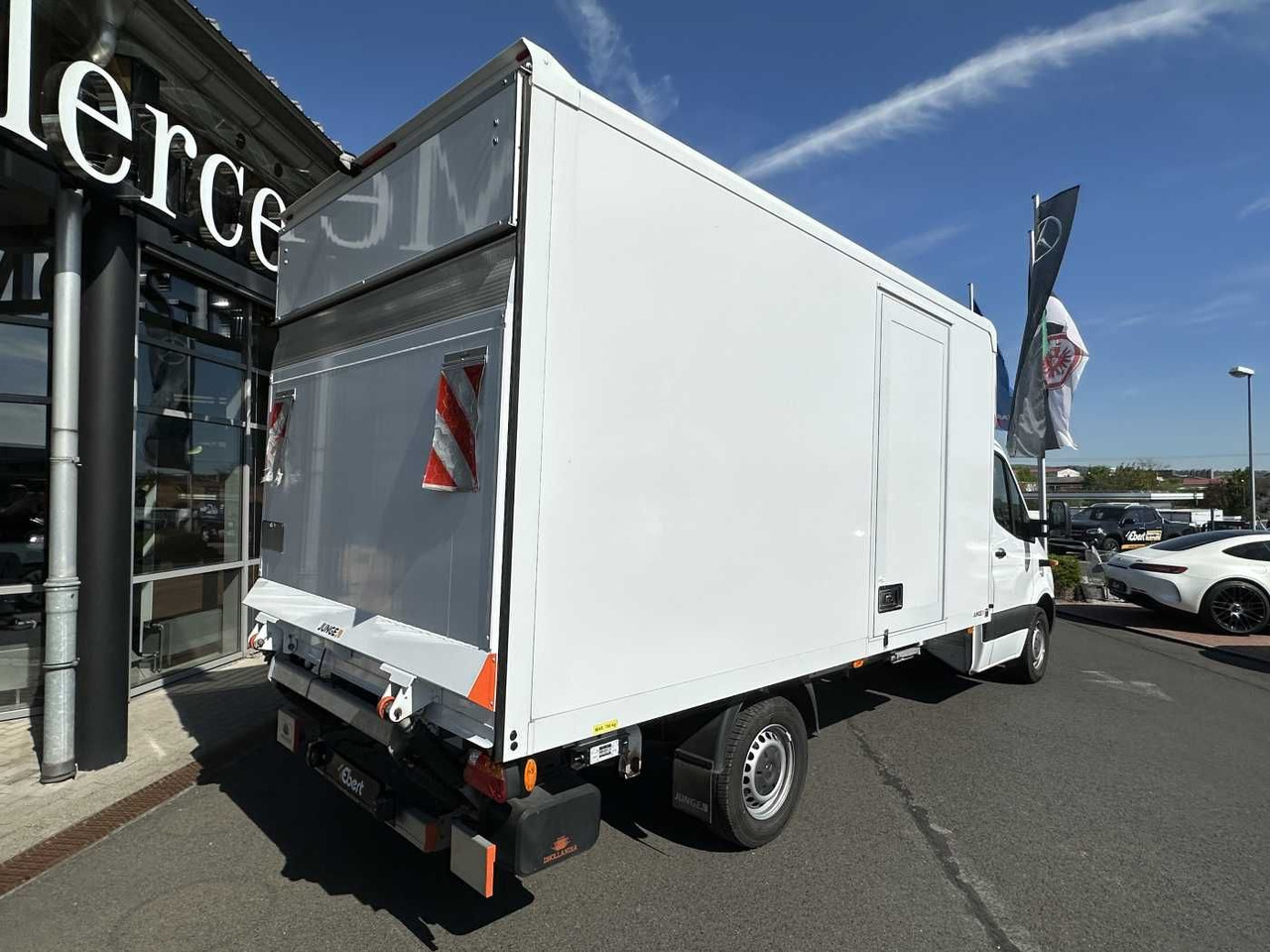 Mercedes-Benz Sprinter 317 CDI Koffer LBW Schwing Klima Kamera - Επαγγελματικό αυτοκίνητο κόφα: φωτογραφία 4 Mercedes-Benz Sprinter 317 CDI Koffer LBW Schwing Klima Kamera - Επαγγελματικό αυτοκίνητο κόφα: φωτογραφία 4