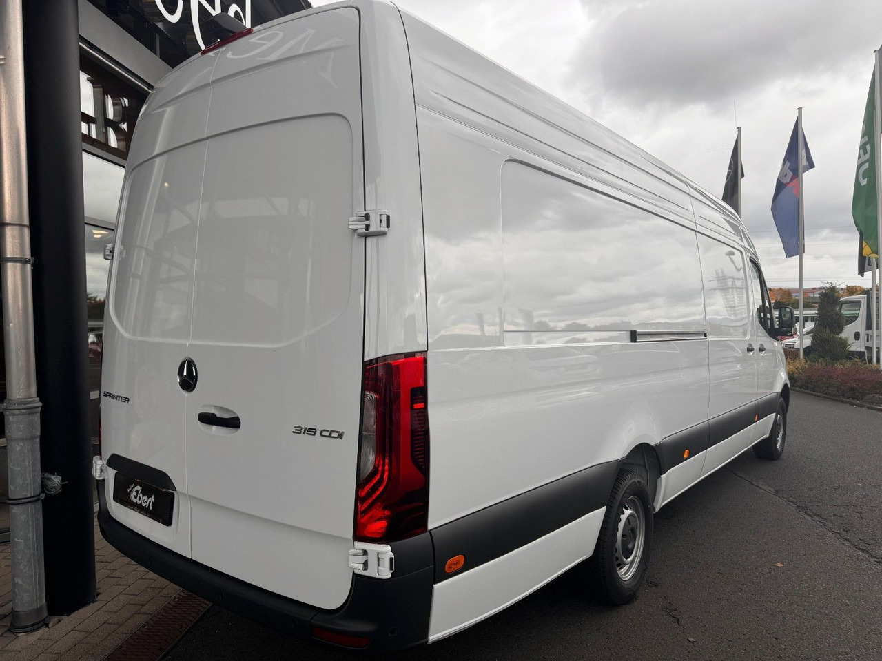 Mercedes-Benz Sprinter 319 CDI Extralang DISTRONIC Kamera LED - Βαν: φωτογραφία 4 Mercedes-Benz Sprinter 319 CDI Extralang DISTRONIC Kamera LED - Βαν: φωτογραφία 4