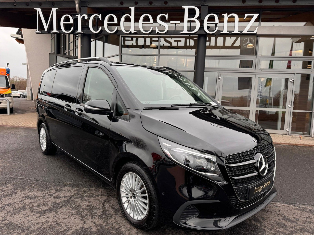 Mercedes-Benz V 220 d STYLE K Liege-Paket AHK2,5 DISTRONIC - Station wagon: φωτογραφία 1 Mercedes-Benz V 220 d STYLE K Liege-Paket AHK2,5 DISTRONIC - Station wagon: φωτογραφία 1
