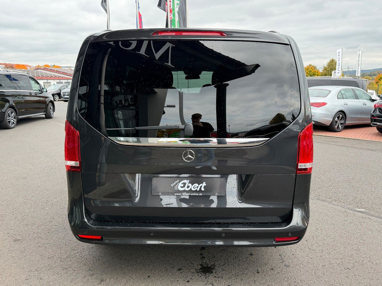 Mercedes-Benz V 250 AVANTGARDE ED AHK Tisch 6Sitze - Επιβατικό βαν: φωτογραφία 5 Mercedes-Benz V 250 AVANTGARDE ED AHK Tisch 6Sitze - Επιβατικό βαν: φωτογραφία 5
