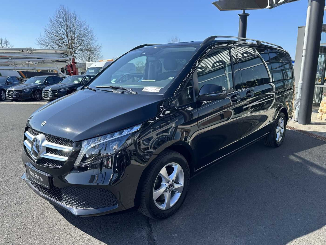 Mercedes-Benz V 300 d AVA ED 4MATIC AHK2,5to Standheiz 360Kam - Αυτοκίνητο: φωτογραφία 3 Mercedes-Benz V 300 d AVA ED 4MATIC AHK2,5to Standheiz 360Kam - Αυτοκίνητο: φωτογραφία 3