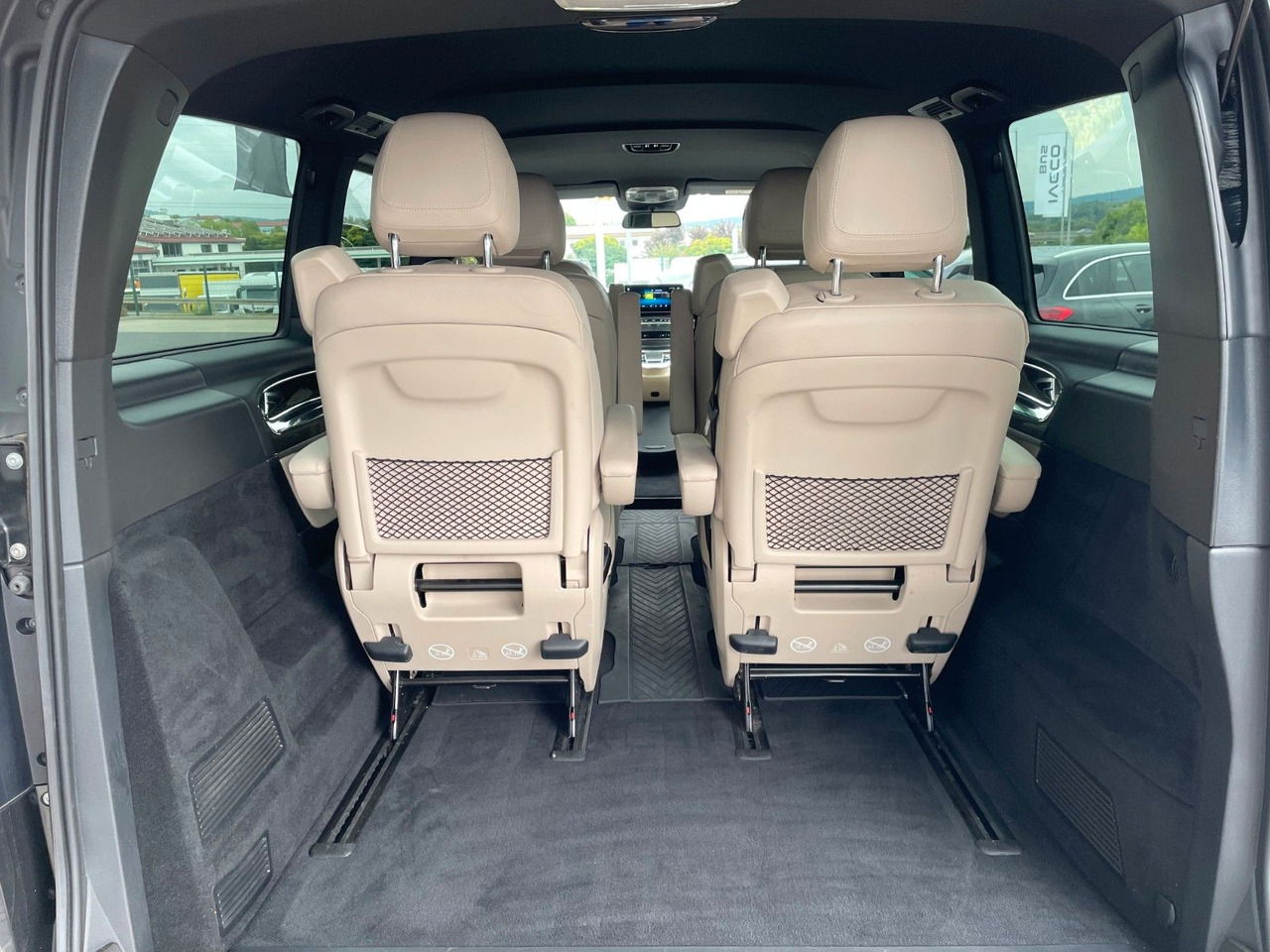 Mercedes-Benz V 300 d AVA ED 4MATIC Sitzklima Burmester 6Sitze - Επιβατικό βαν: φωτογραφία 5 Mercedes-Benz V 300 d AVA ED 4MATIC Sitzklima Burmester 6Sitze - Επιβατικό βαν: φωτογραφία 5