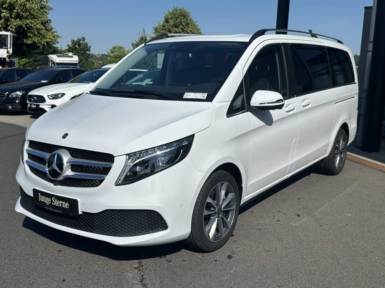 Mercedes-Benz V 300 d AVA ED 6Sitze Burmester 360Kamera el Tür - Αυτοκίνητο: φωτογραφία 3 Mercedes-Benz V 300 d AVA ED 6Sitze Burmester 360Kamera el Tür - Αυτοκίνητο: φωτογραφία 3