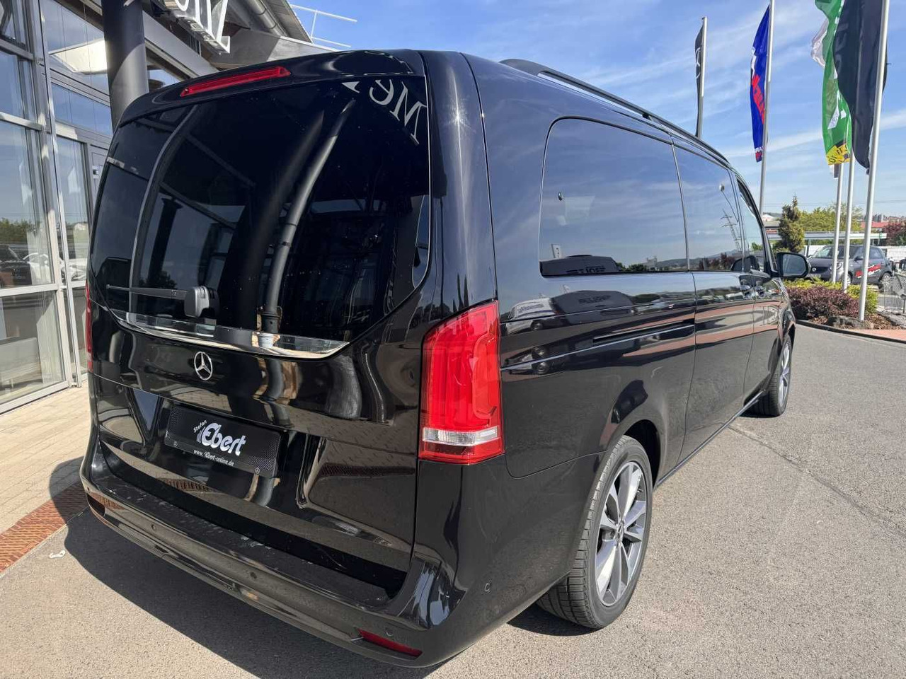Mercedes-Benz V 300 d AVA Extralang AIRMATIC Standheiz 360Kam - Αυτοκίνητο: φωτογραφία 4 Mercedes-Benz V 300 d AVA Extralang AIRMATIC Standheiz 360Kam - Αυτοκίνητο: φωτογραφία 4