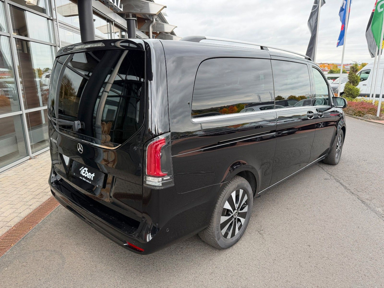 Mercedes-Benz V 300 d AVANTGARDE Extralang 360Kamera Standh - Station wagon: φωτογραφία 4 Mercedes-Benz V 300 d AVANTGARDE Extralang 360Kamera Standh - Station wagon: φωτογραφία 4