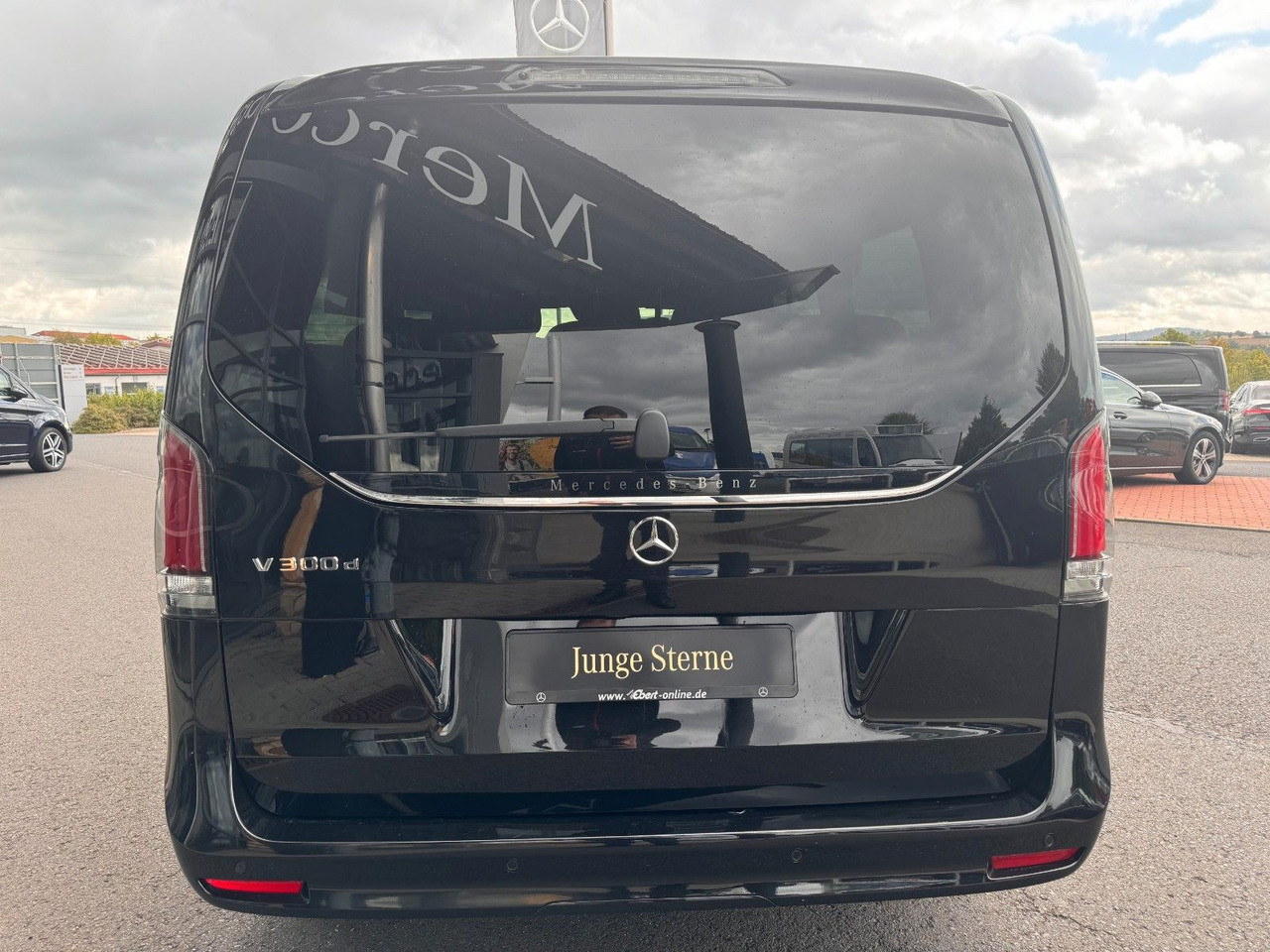 Mercedes-Benz V 300 d AVANTGARDE Extralang 360Kamera Standheiz - Station wagon: φωτογραφία 5 Mercedes-Benz V 300 d AVANTGARDE Extralang 360Kamera Standheiz - Station wagon: φωτογραφία 5