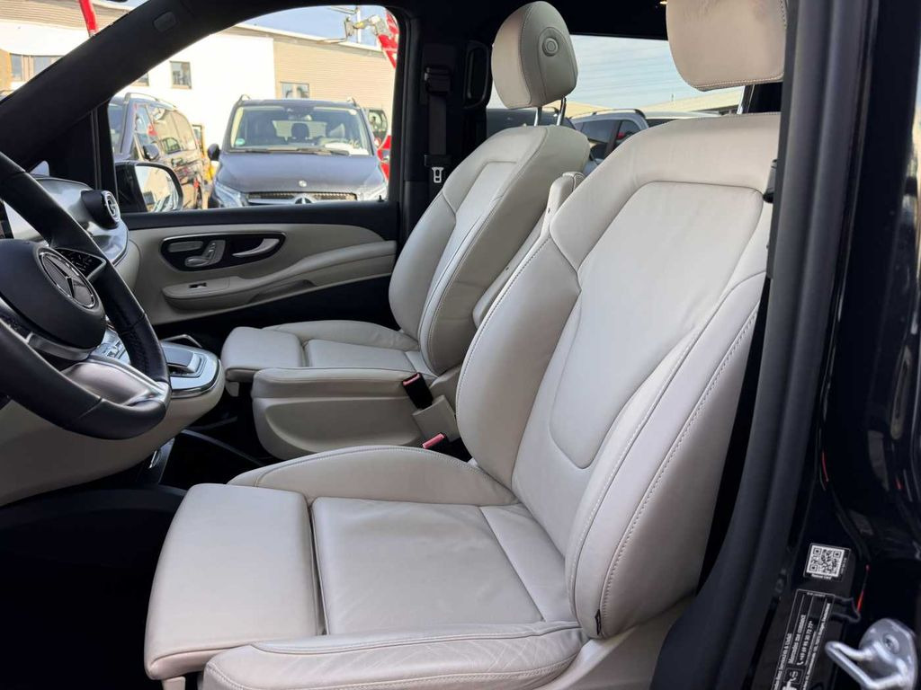Αυτοκίνητο Mercedes-Benz V 300 d EXCLUSIVE 4MATIC Panorama AHK2,5 Stdheiz: φωτογραφία 10