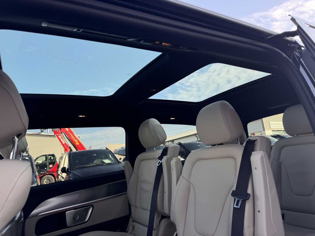 Αυτοκίνητο Mercedes-Benz V 300 d EXCLUSIVE 4MATIC Panorama AHK2,5 Stdheiz: φωτογραφία 8