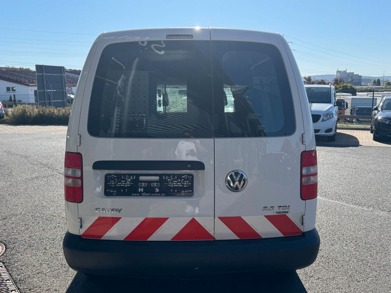 Volkswagen VW Caddy 2.0 TDI 4Motion Maxi Kasten Regal - Βαν: φωτογραφία 5 Volkswagen VW Caddy 2.0 TDI 4Motion Maxi Kasten Regal - Βαν: φωτογραφία 5