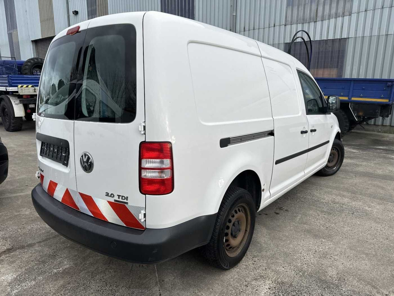 Volkswagen VW Caddy 2.0 TDI 4Motion Maxi Kasten Regal - Βαν: φωτογραφία 4 Volkswagen VW Caddy 2.0 TDI 4Motion Maxi Kasten Regal - Βαν: φωτογραφία 4