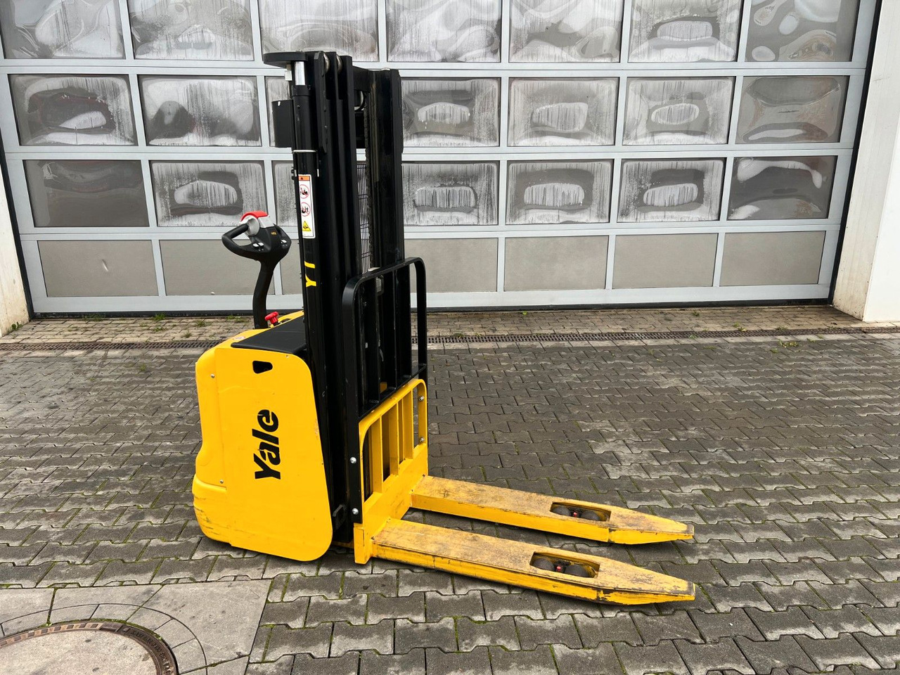 Yale MS 12 AC / Triplex: 4m! / nur 229h! / 2014 - Μηχάνημα στοίβαξης: φωτογραφία 2 Yale MS 12 AC / Triplex: 4m! / nur 229h! / 2014 - Μηχάνημα στοίβαξης: φωτογραφία 2