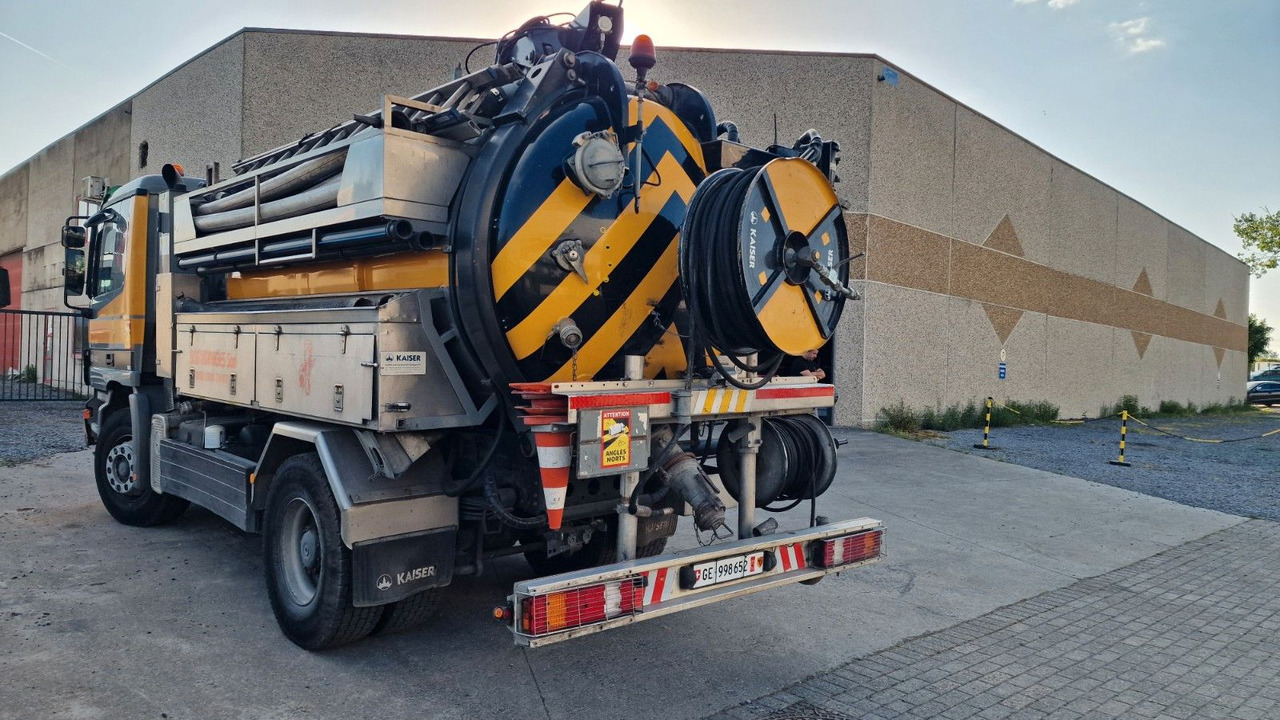 Mercedes-Benz Actros 18-40 - Όχημα εκκένωσης βόθρων: φωτογραφία 3 Mercedes-Benz Actros 18-40 - Όχημα εκκένωσης βόθρων: φωτογραφία 3