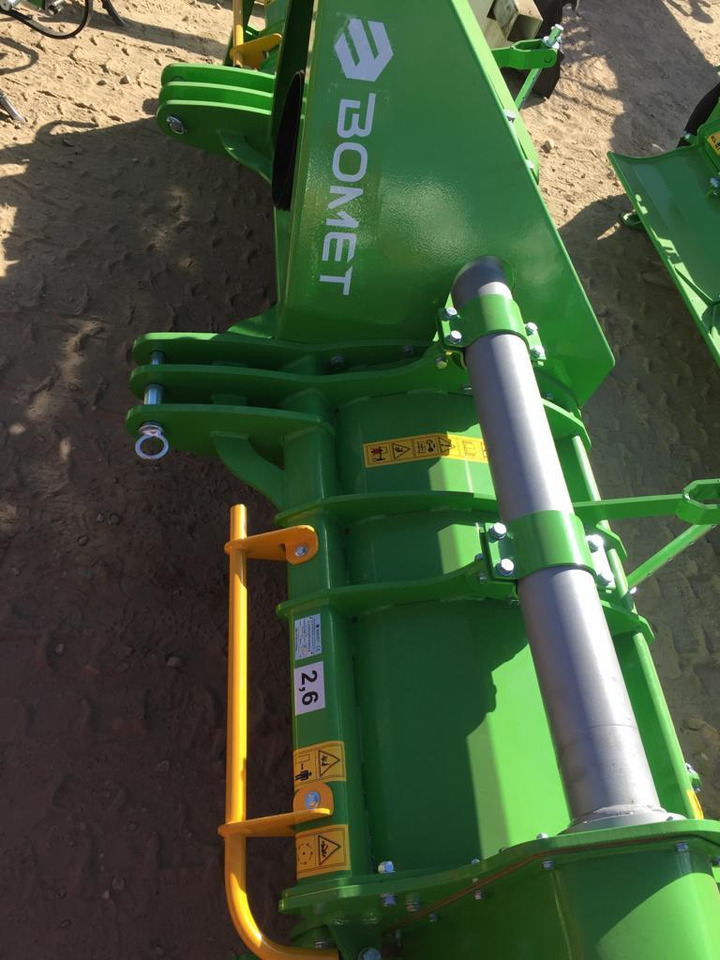 Bomet rotary tiller Volans U540/6, 2,6 m - Γεωργική φρέζα: φωτογραφία 4 Bomet rotary tiller Volans U540/6, 2,6 m - Γεωργική φρέζα: φωτογραφία 4