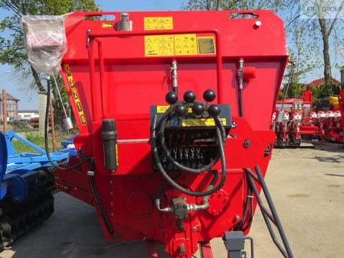 Fimaks Futtermischer FMHII 8m3/Mixer feeder/Carro mezclad - Ενσιροδιανομέας: φωτογραφία 2 Fimaks Futtermischer FMHII 8m3/Mixer feeder/Carro mezclad - Ενσιροδιανομέας: φωτογραφία 2