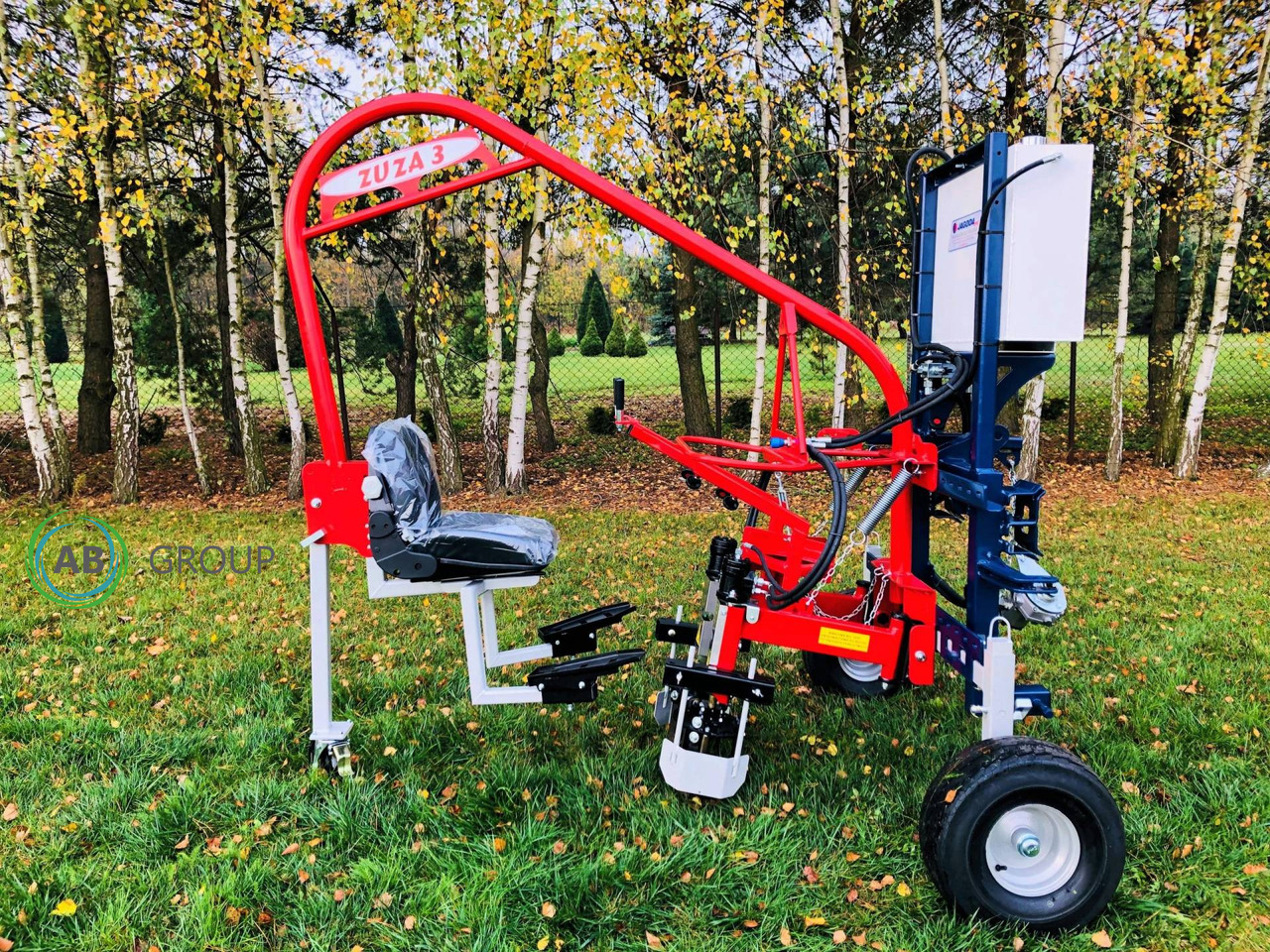 Jagoda single-row weed weeder ZUZA 3 - Μηχανήματα κήπου: φωτογραφία 1 Jagoda single-row weed weeder ZUZA 3 - Μηχανήματα κήπου: φωτογραφία 1