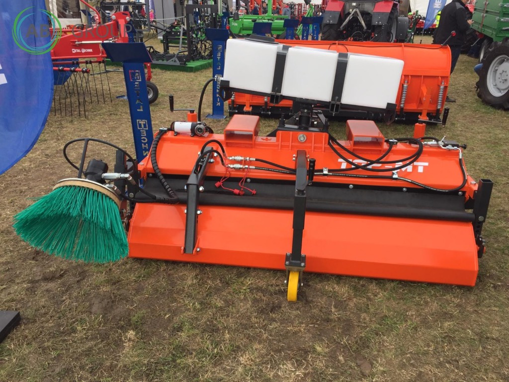 Metal-Technik TOP MT tractor road sweeper 2 m - Σκούπα για Κοινοτικο όχημα/ Ειδικό όχημα: φωτογραφία 1 Metal-Technik TOP MT tractor road sweeper 2 m - Σκούπα για Κοινοτικο όχημα/ Ειδικό όχημα: φωτογραφία 1