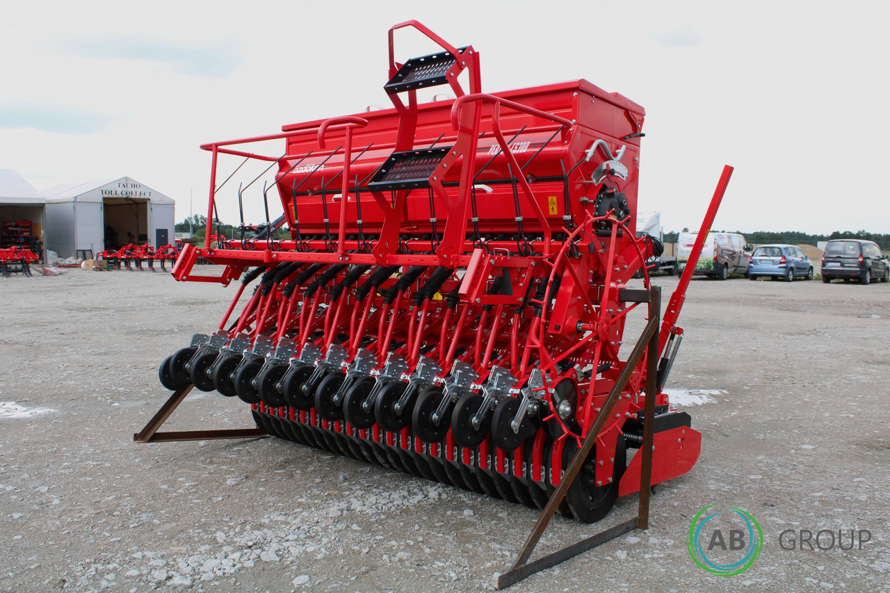 Mounted seed drill combination with power harrow Ozdoken Pertum CS-300 – double disc, rubber roller - Σπαρτική με σβάρνα: φωτογραφία 2 Mounted seed drill combination with power harrow Ozdoken Pertum CS-300 – double disc, rubber roller - Σπαρτική με σβάρνα: φωτογραφία 2